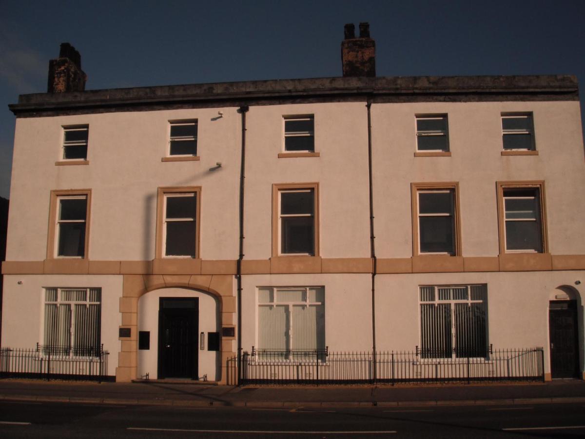 Victoria Quays Apartments, Fleetwood Exterior photo